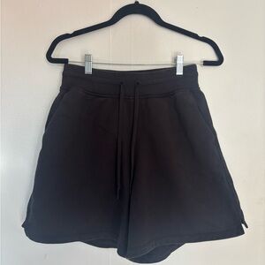 Lululemon Scuba 7 Inch Inseam 6